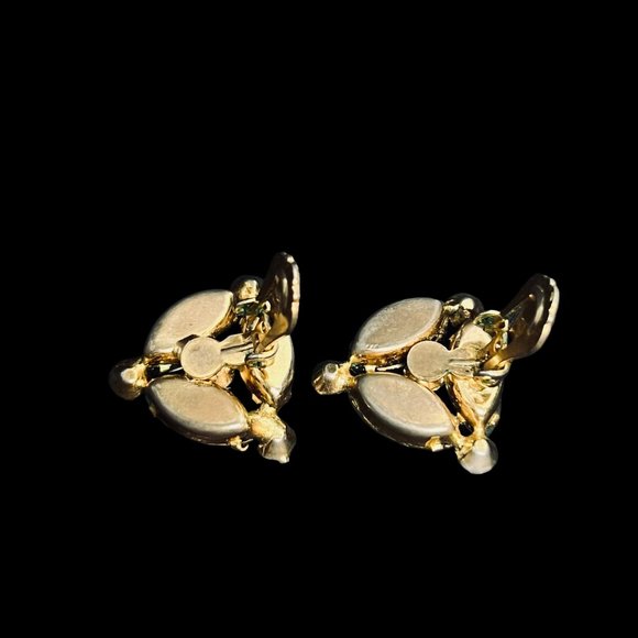 Gold Tone Faux Pearl, Lucite And AB Rhinestone Brooch & Clip On Earrings (5097) - Picture 10 of 10
